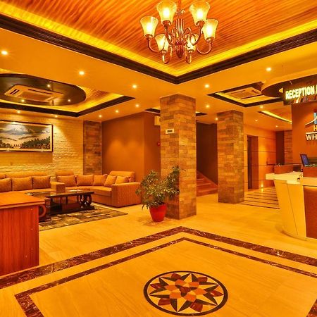 Hotel White Himal Pokhara Buitenkant foto