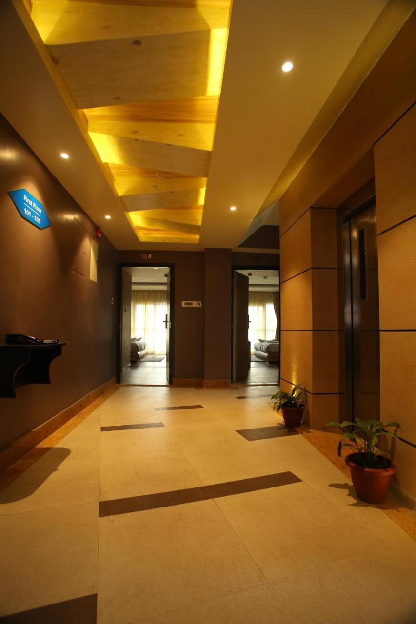 Hotel White Himal Pokhara Buitenkant foto