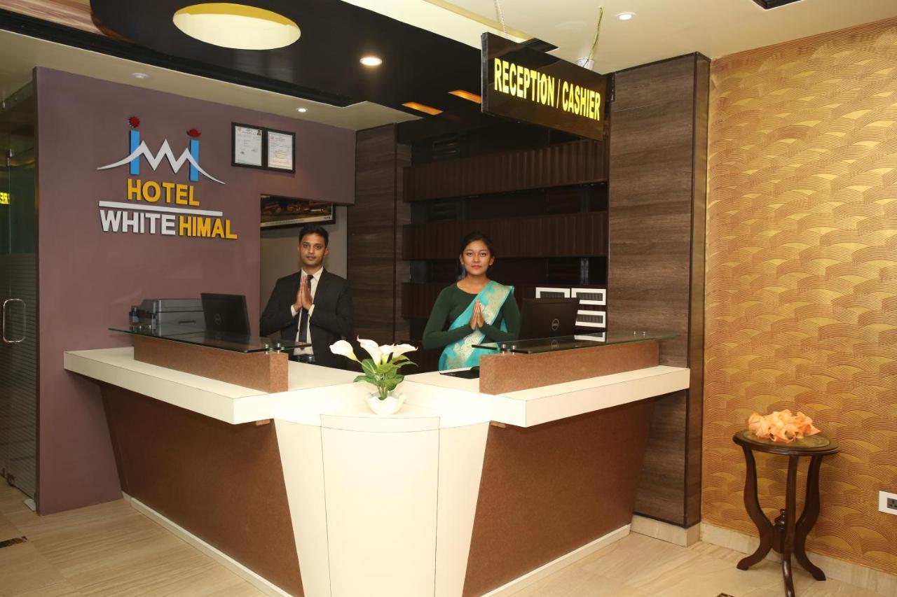 Hotel White Himal Pokhara Buitenkant foto