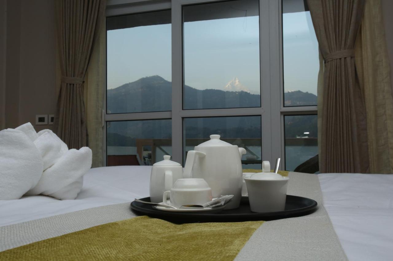 Hotel White Himal Pokhara Buitenkant foto