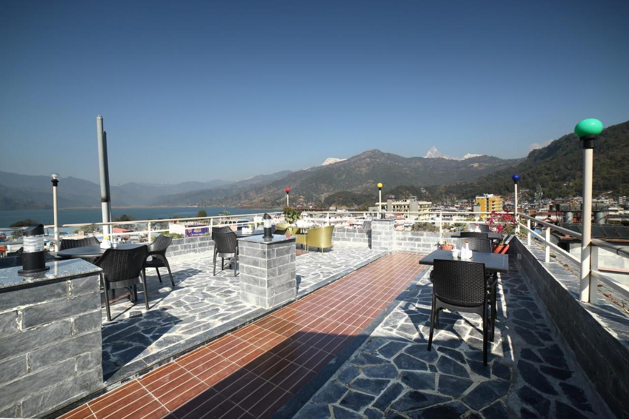 Hotel White Himal Pokhara Buitenkant foto